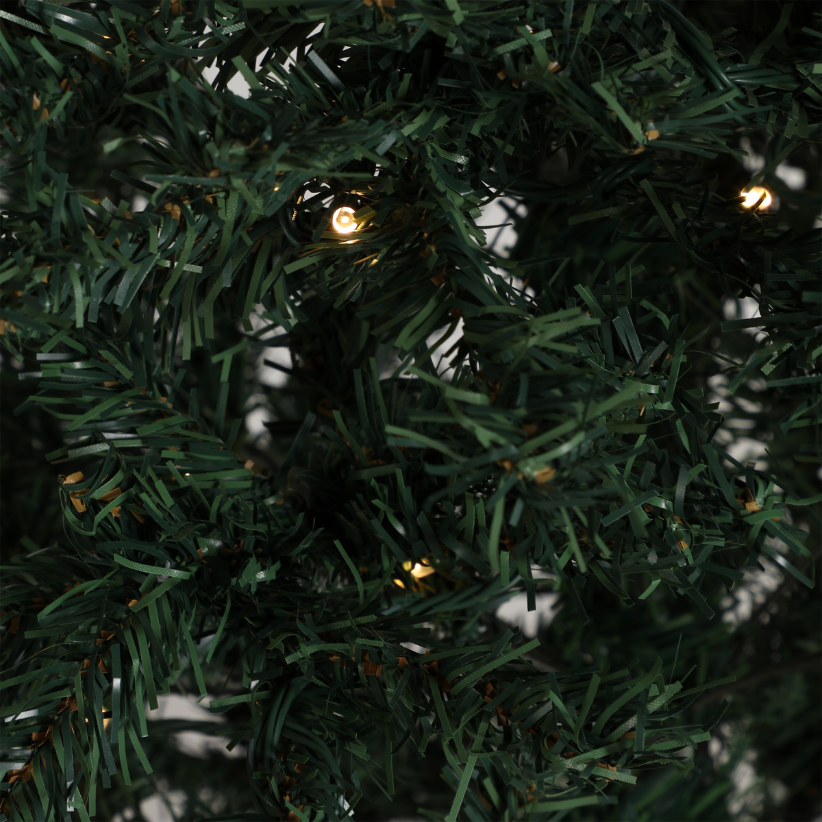 Sapin de Noël artificiel Vert Essentiel 210 cm